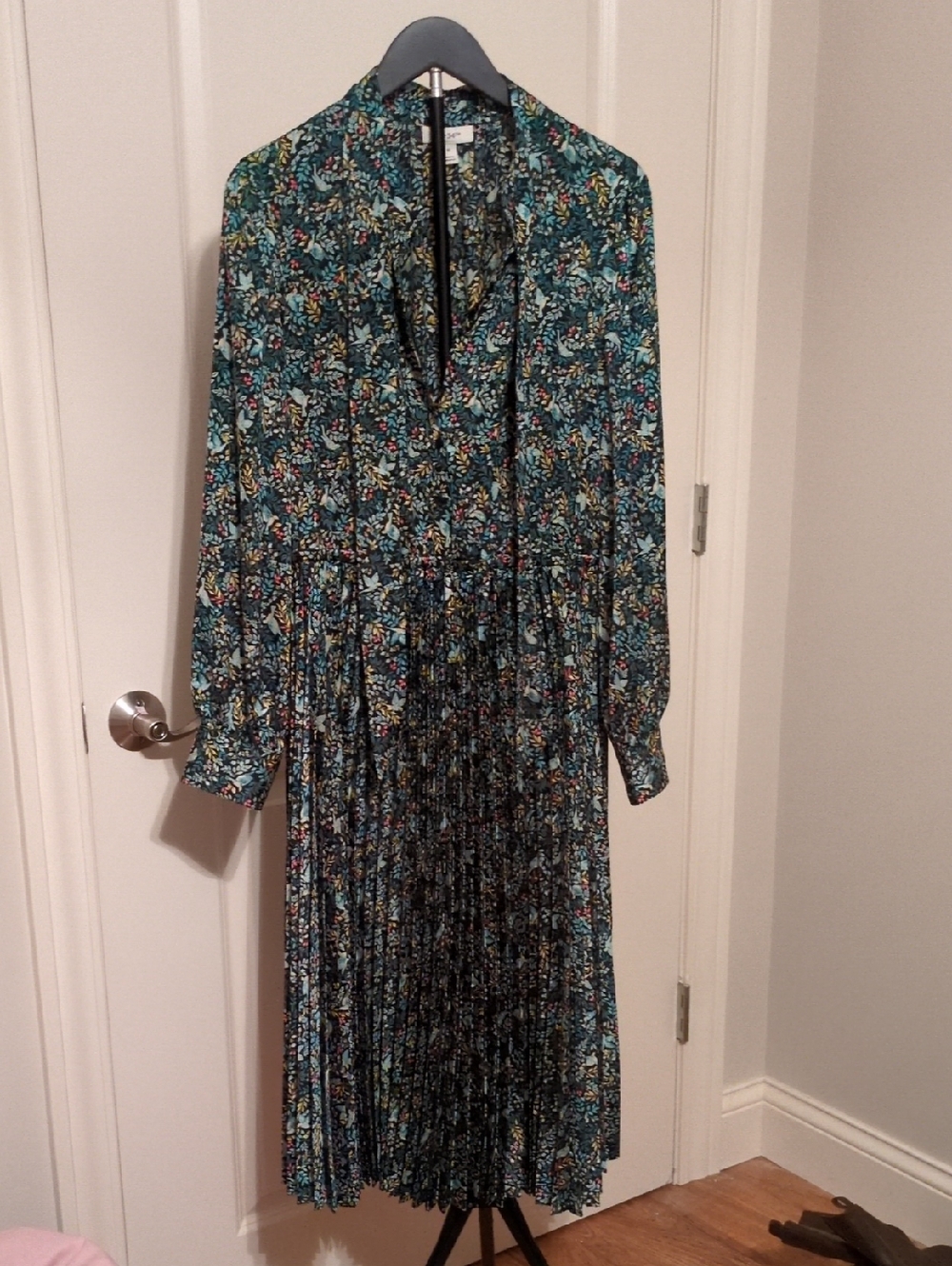 Bird And Floral Teal Long-Sleeve Pleated Midi Dress With Deep V Neck